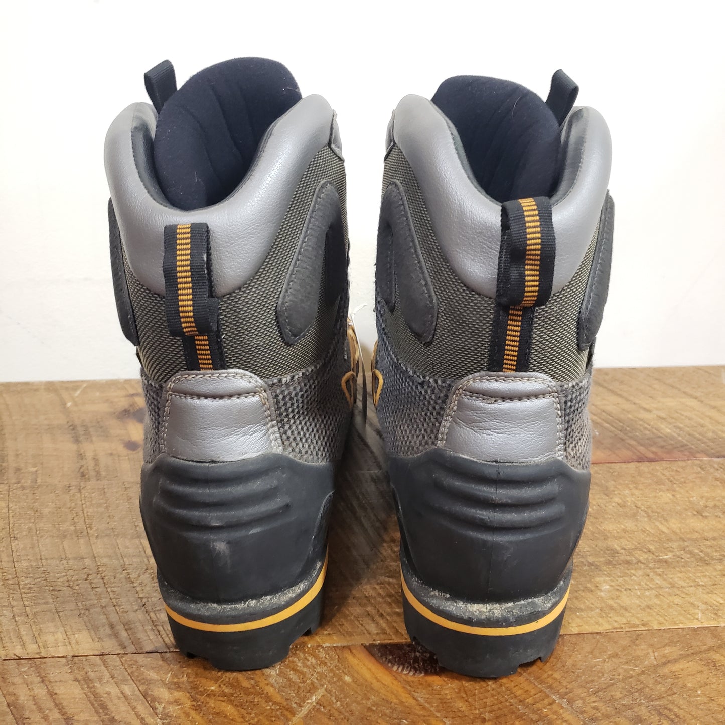 AKU Spider Kevlar GTX Mountaineering Boots