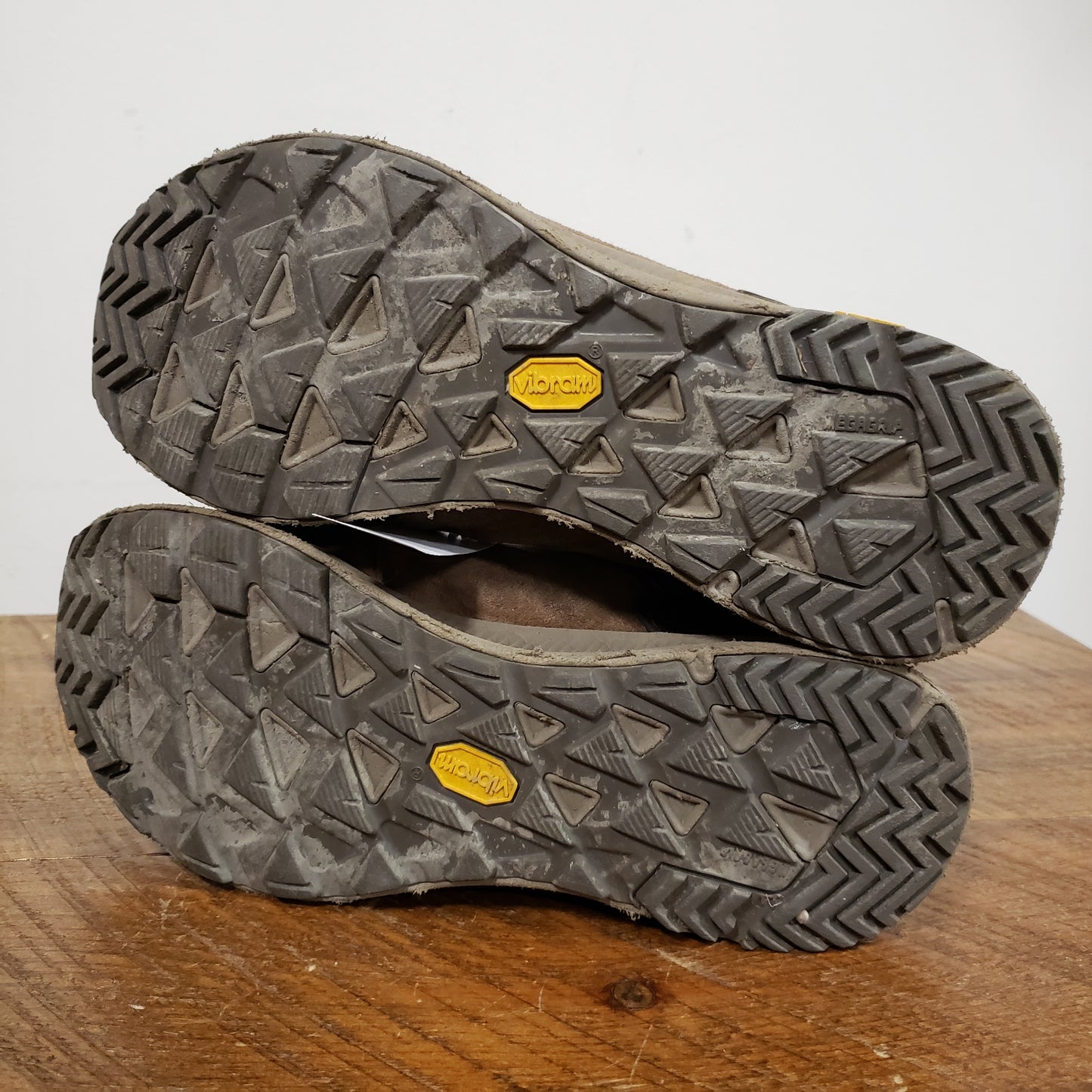 Merrell Ontario 85 Mid Hiking Boots