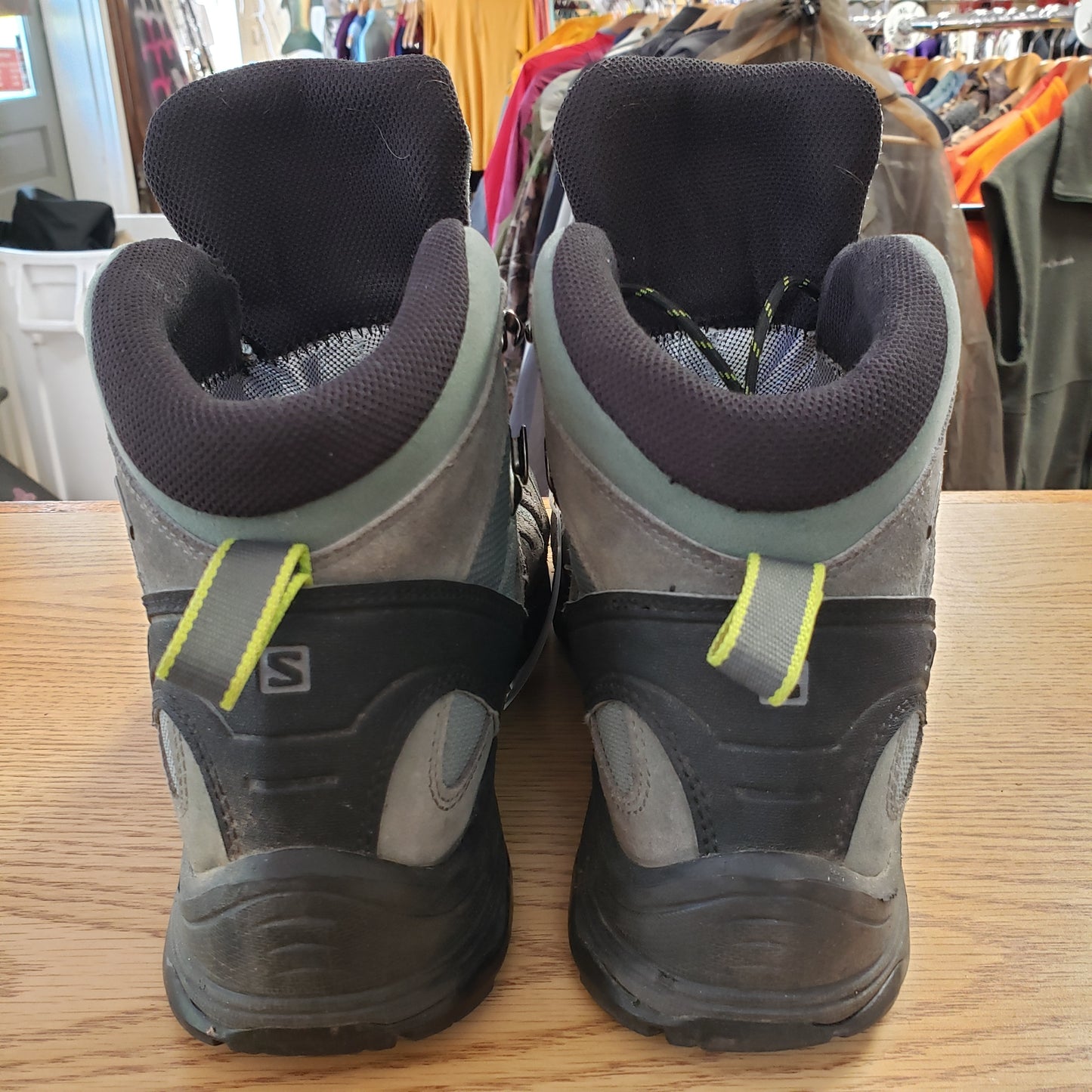 Salomon Quest Mid Hiker