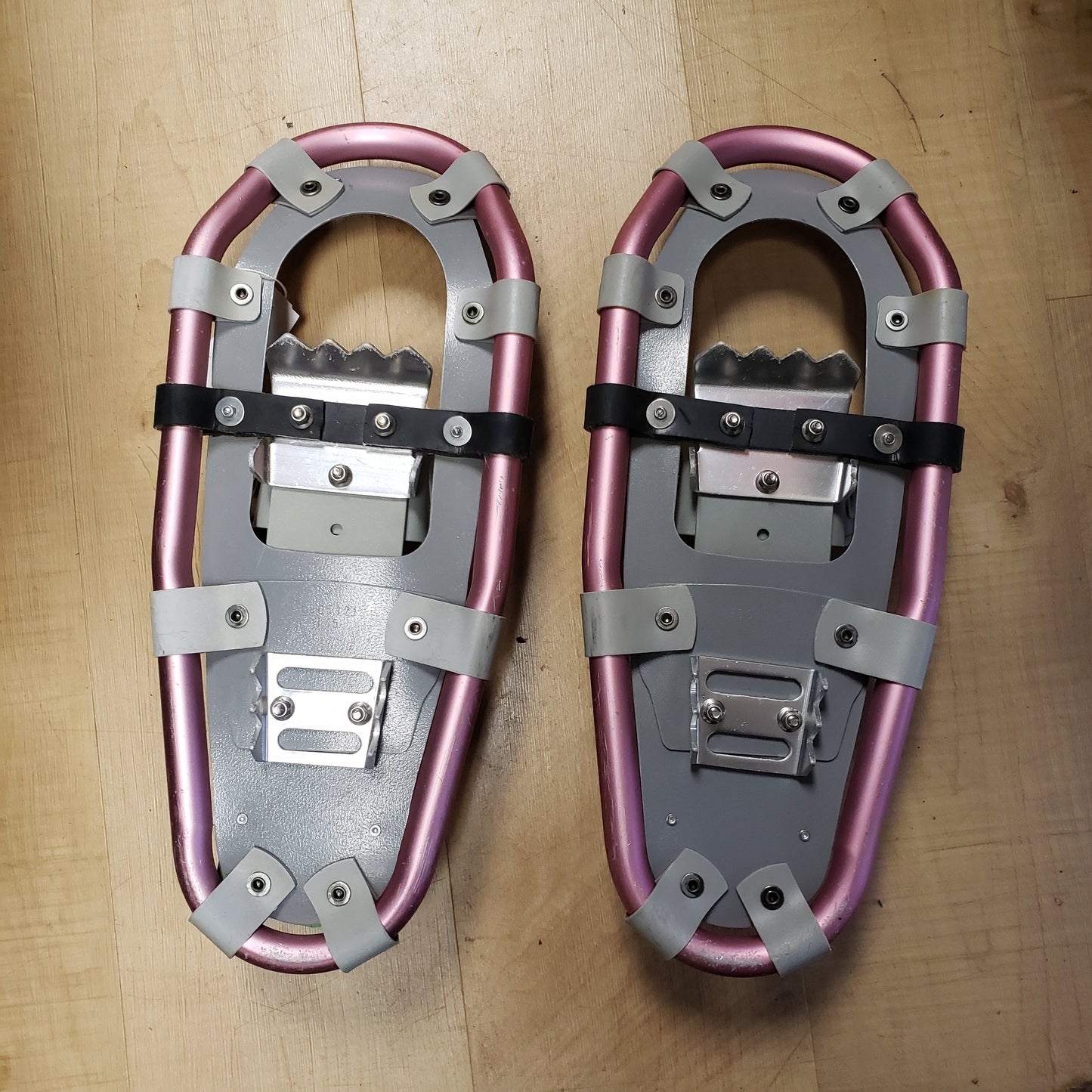 LL Bean Winter Walker 16 Snowshoes