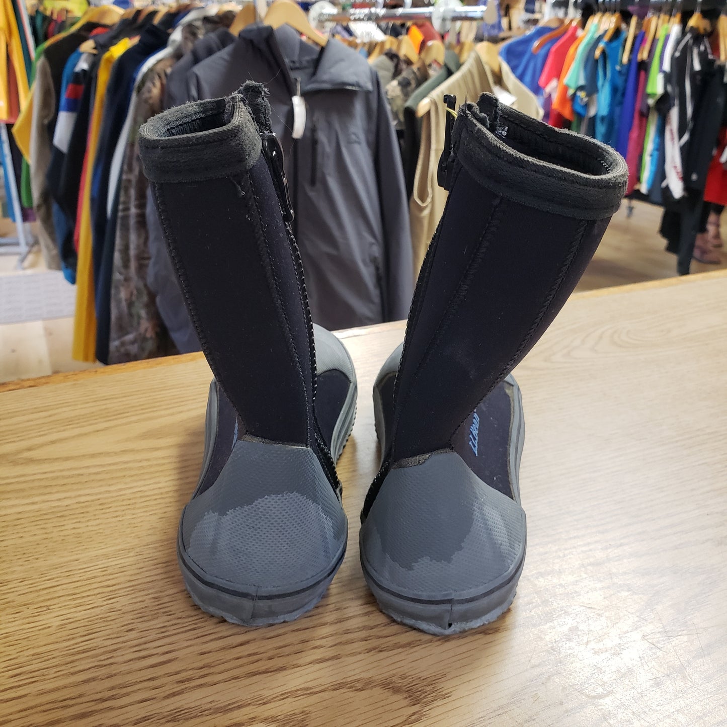 LL Bean 5mm Neoprene Booties