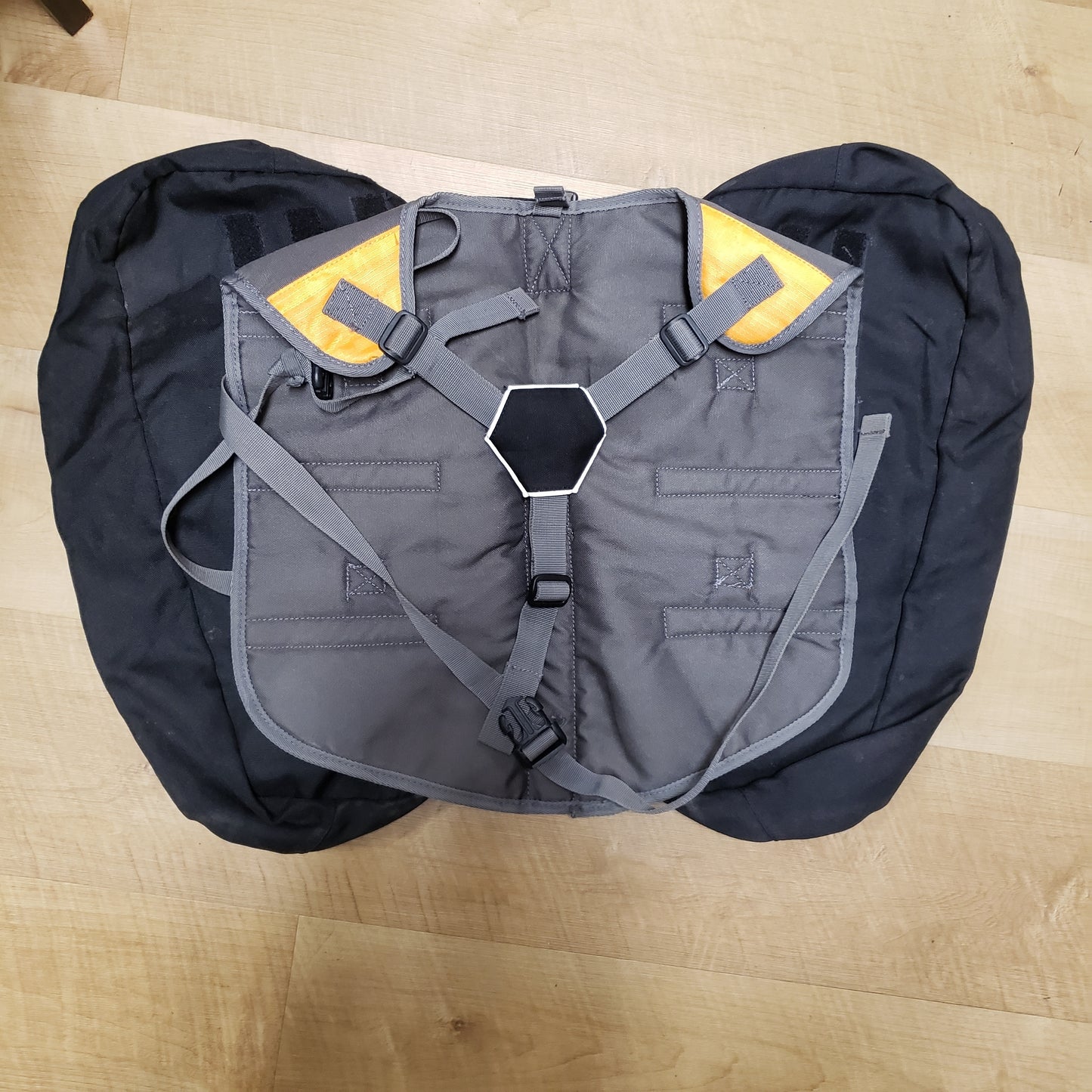 Outward Hound Quick Release Backpack