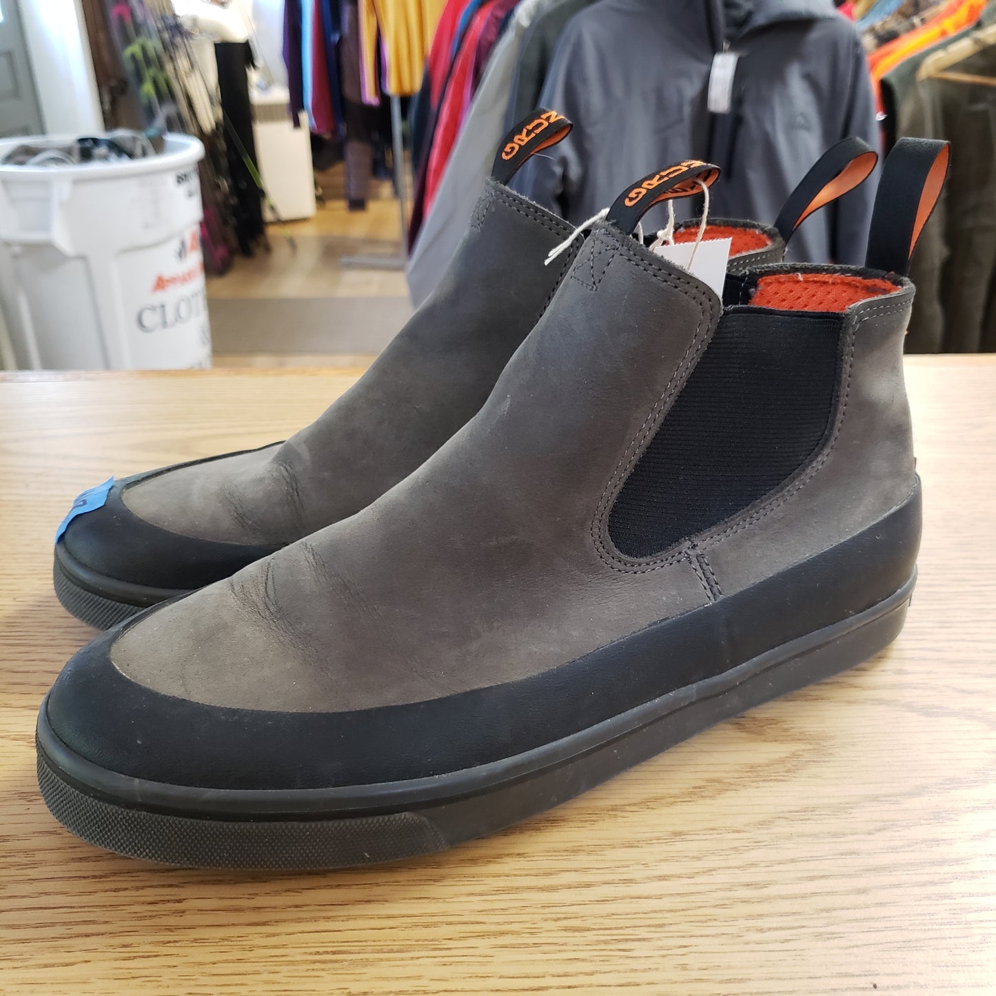 Grundens Freeboard Leather Chukka