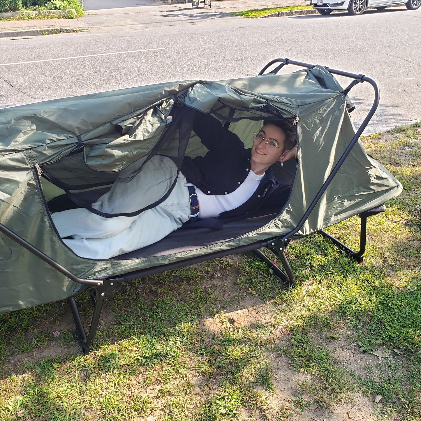 Kaisi Outdoor Folding Cot Tent*