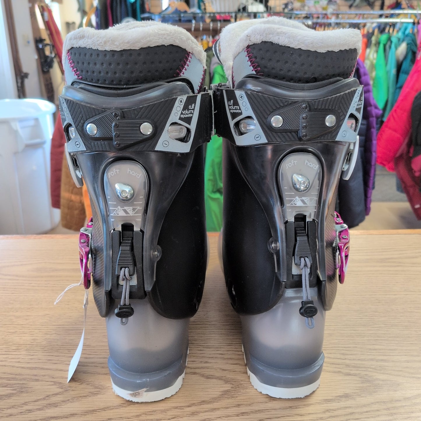 Dalbello Kyra 85 DH Ski Boot