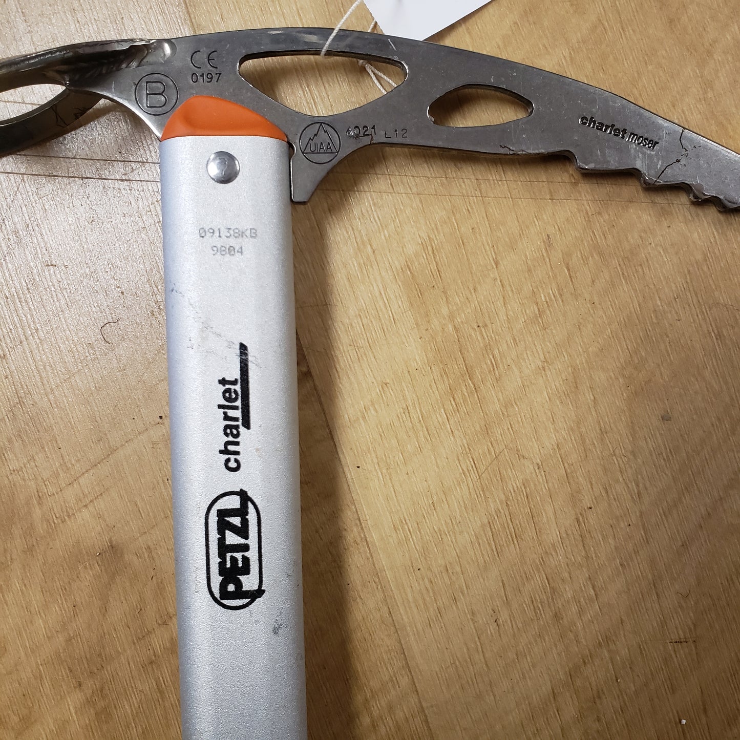 Petzl Snowalker 68 Ice Axe