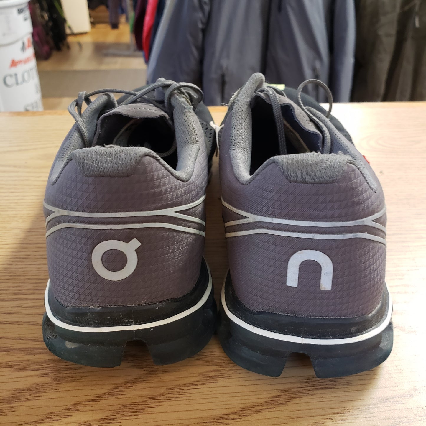On Cloud Cloudflow Running Shoes*