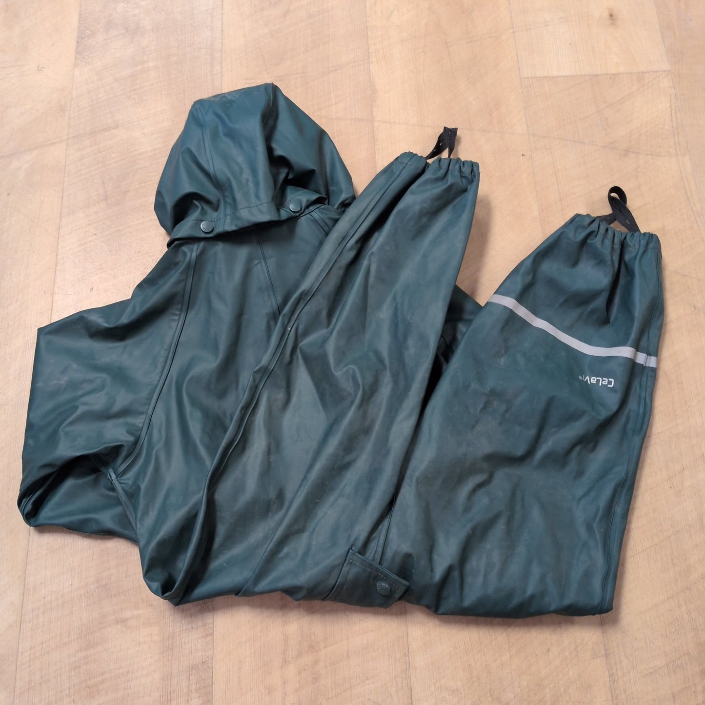 CelaVi Waterproof Rainsuit*