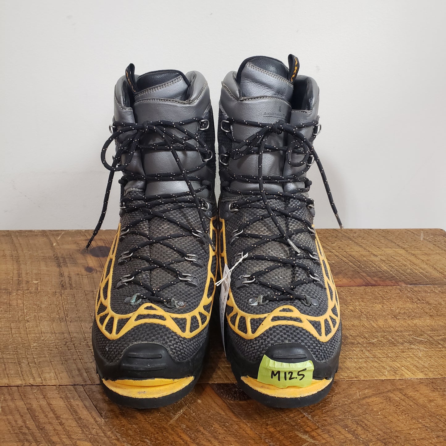 AKU Spider Kevlar GTX Mountaineering Boots