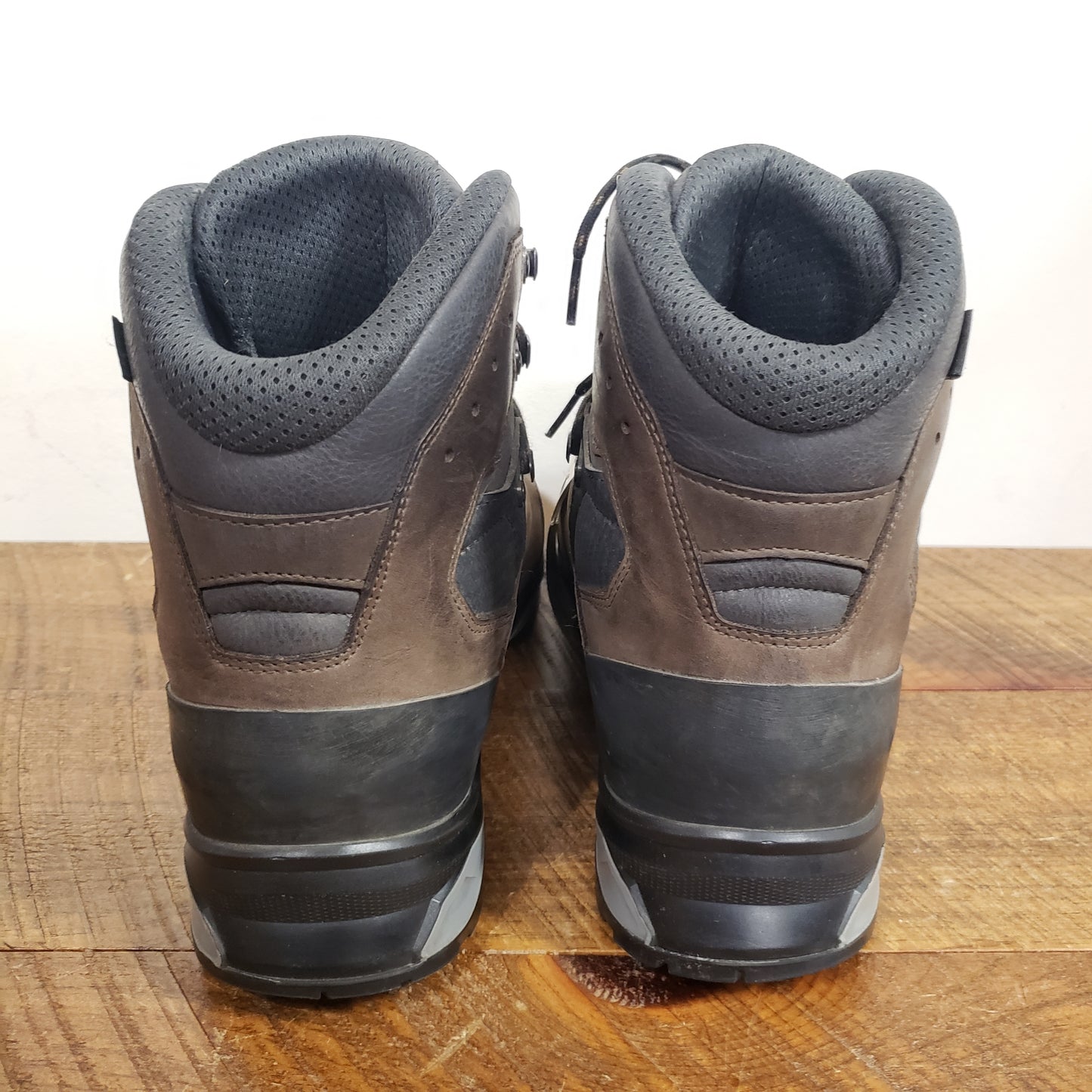 Lowa Camino Evo GTX Hiking Boots