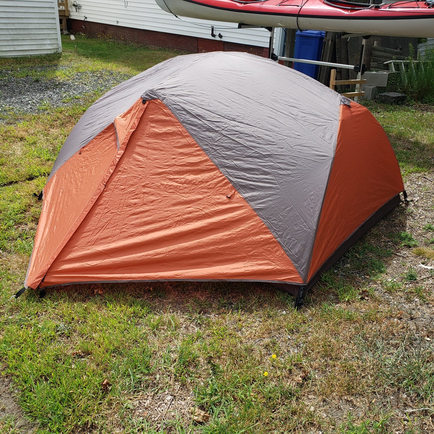 Alps Mountaineering Chaos 3-Person Tent*