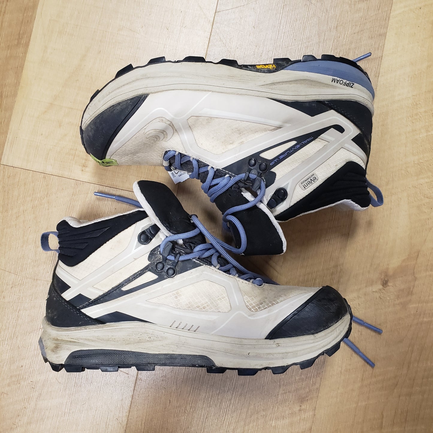 TOPO Athletic TrailVenture Hiker