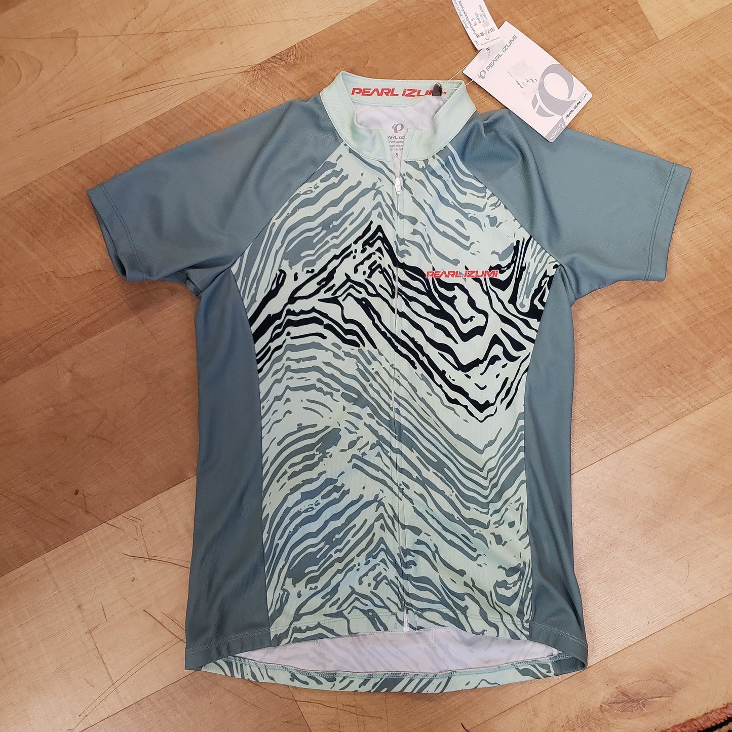 Pearl Izumi Escape Cycling Jersey NWT