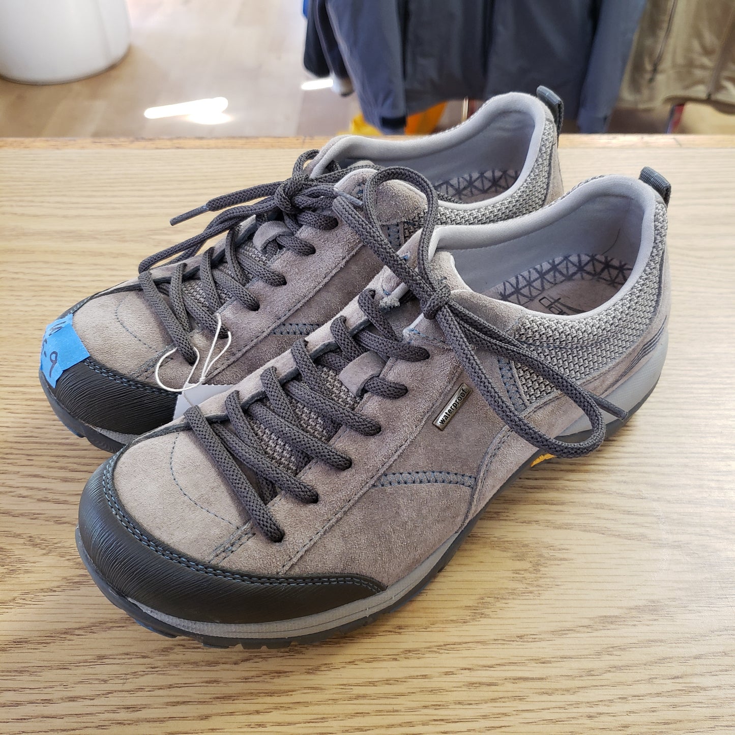 Dansko Paisley Suede Shoe 8.5-9