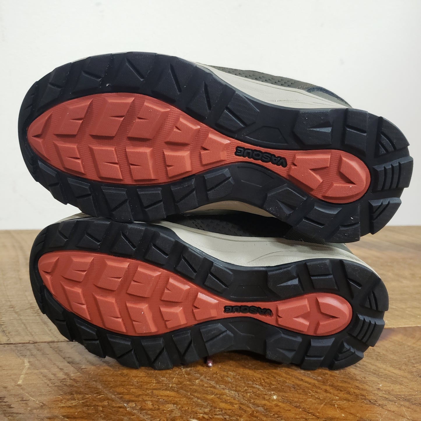 Vasque Breeze AT Ultradry Hiking Boots