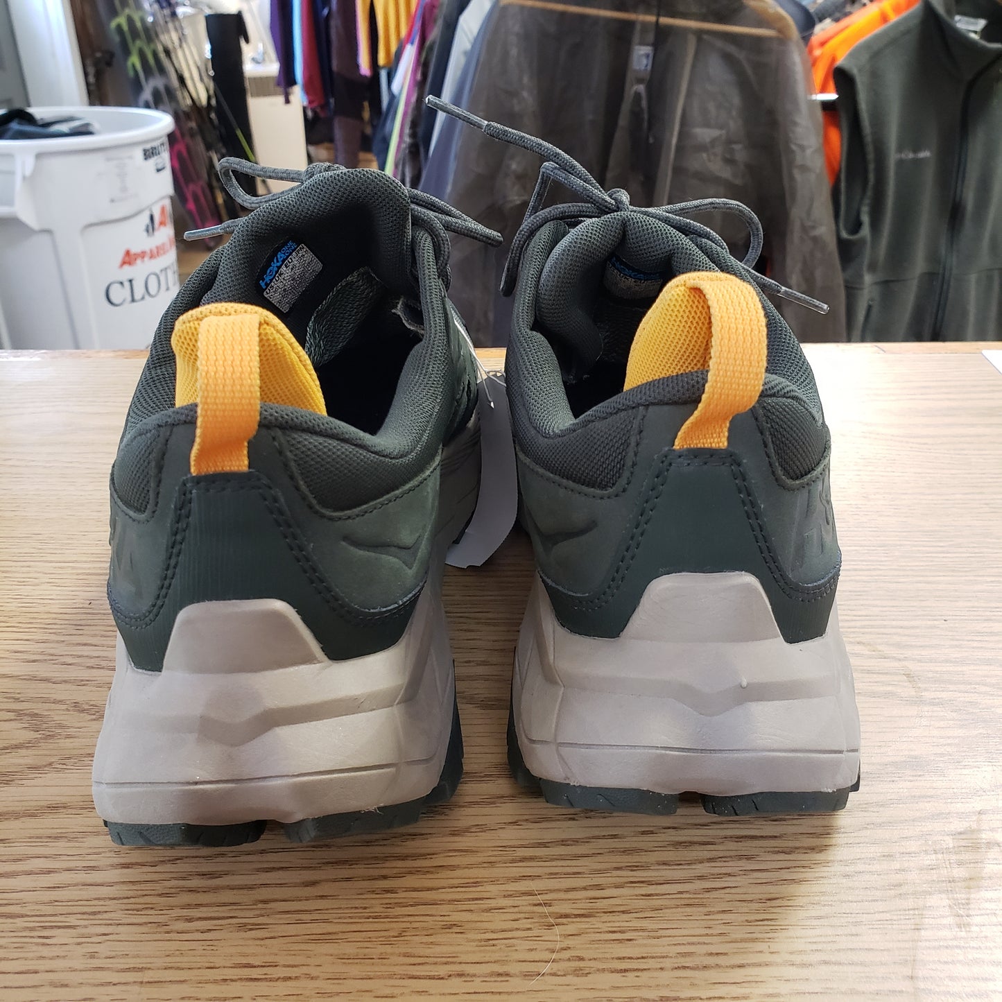 Hoka Anacapa Sneaker