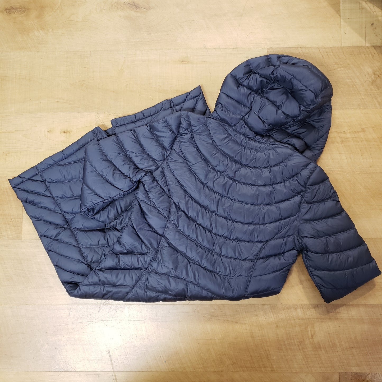 LLBean Ultralight 850 Down Hooded Coat