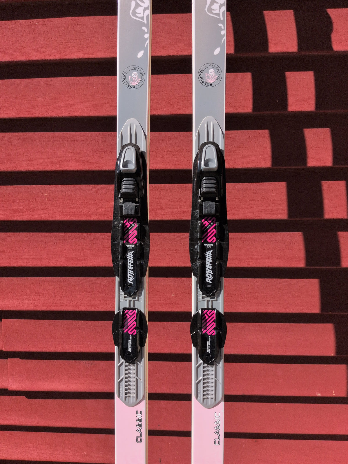 Rossignol Attraxion NNN Waxless Ski