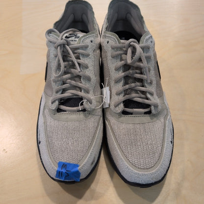Nike SB Zoom PS8 Sneaker