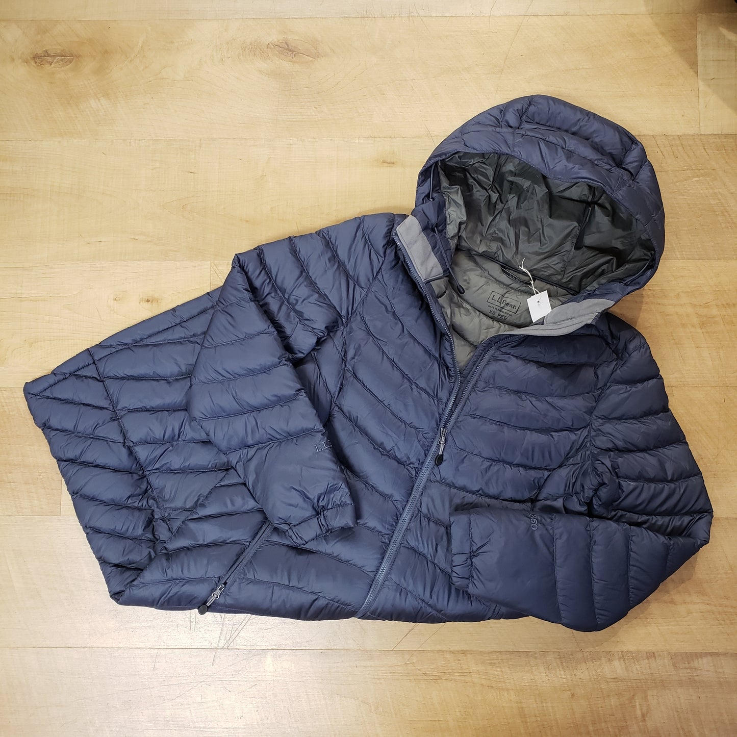 LLBean Ultralight 850 Down Hooded Coat