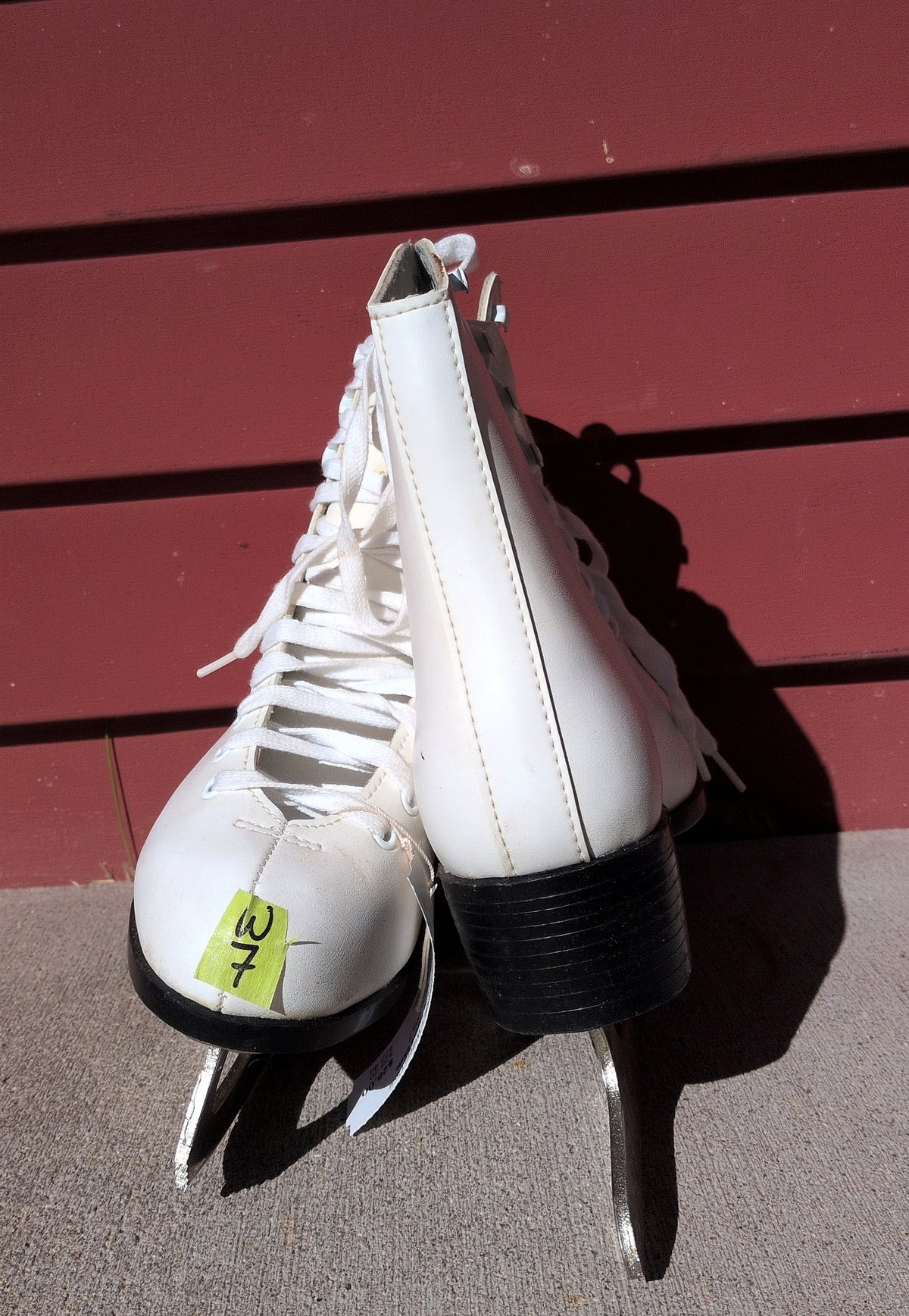 CCM Pirouette Figure Skate