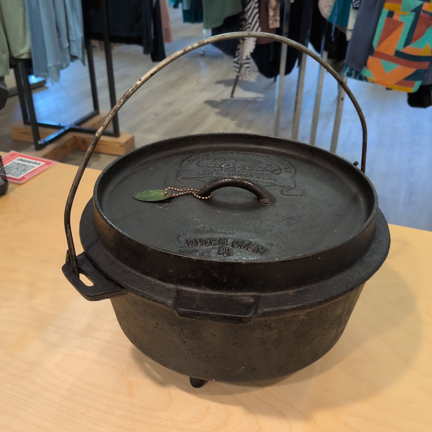 Cabela's Dutch Oven 10