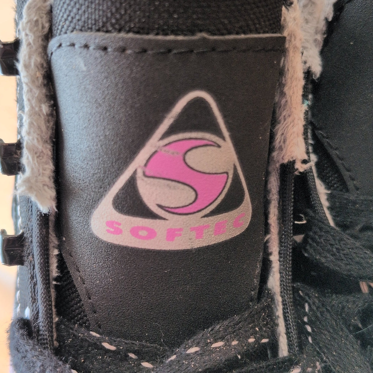 Jackson Ultima Softec Rave Ice Skates
