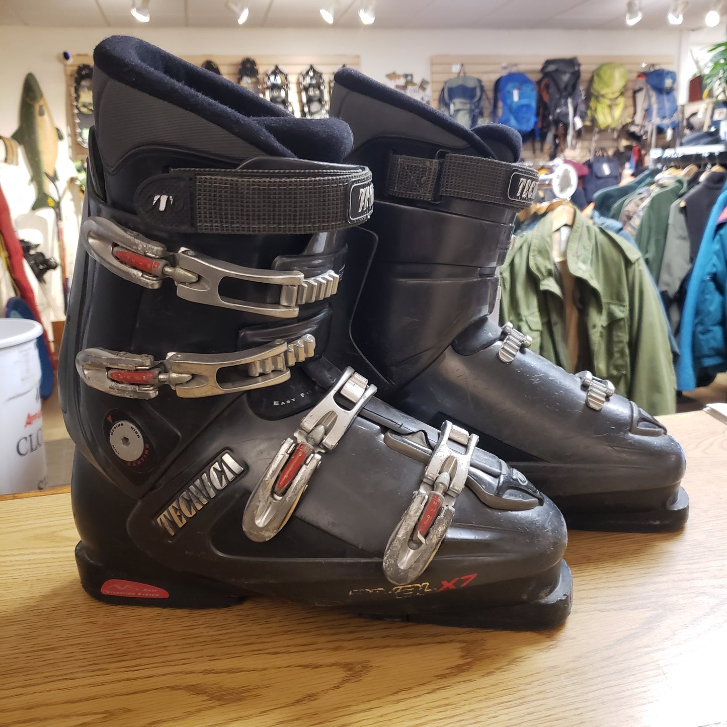Tecnica Rival X7 Ski Boots