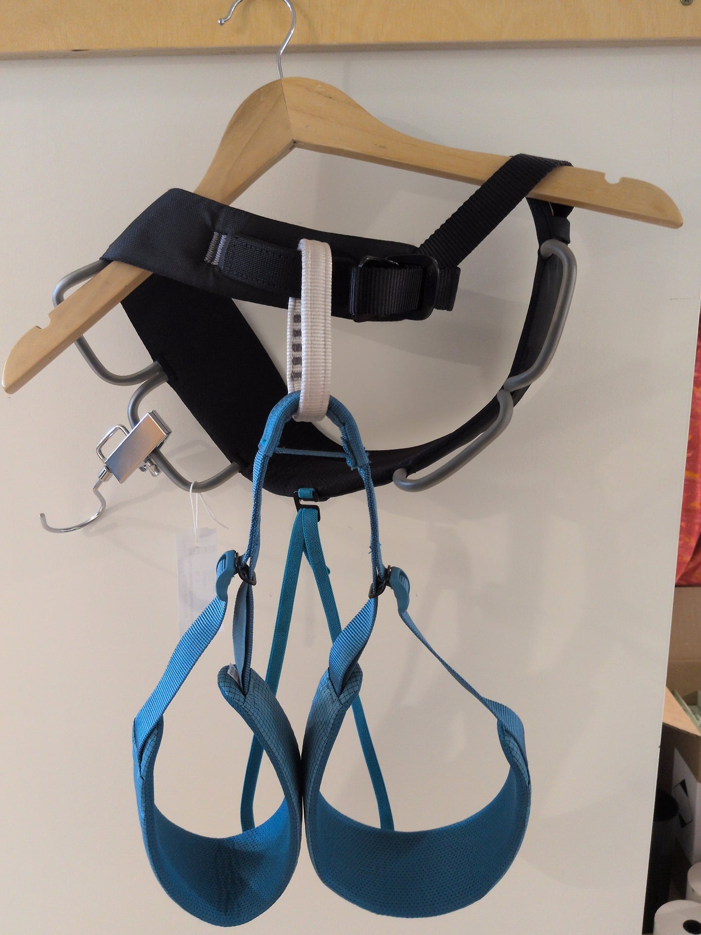 Black Diamond Momentum Harness (2021)