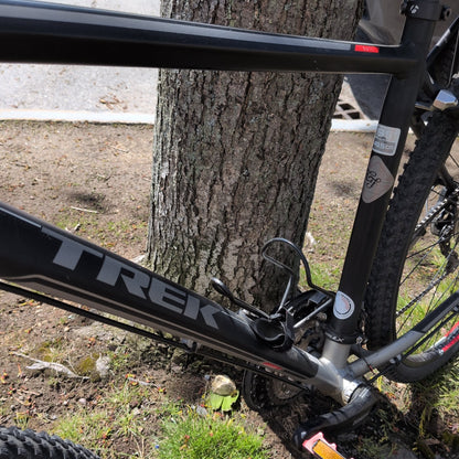 Trek 8.6 Dual Sport Bike w/Bag & Accessories
