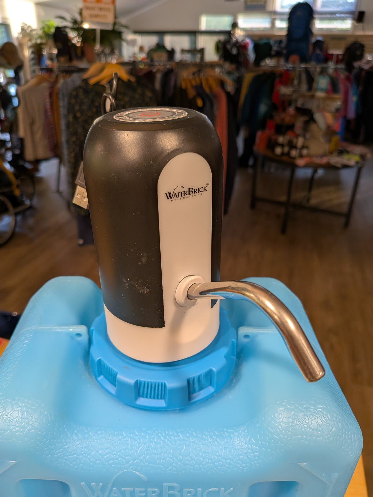 WaterBrick Container + Dispenser