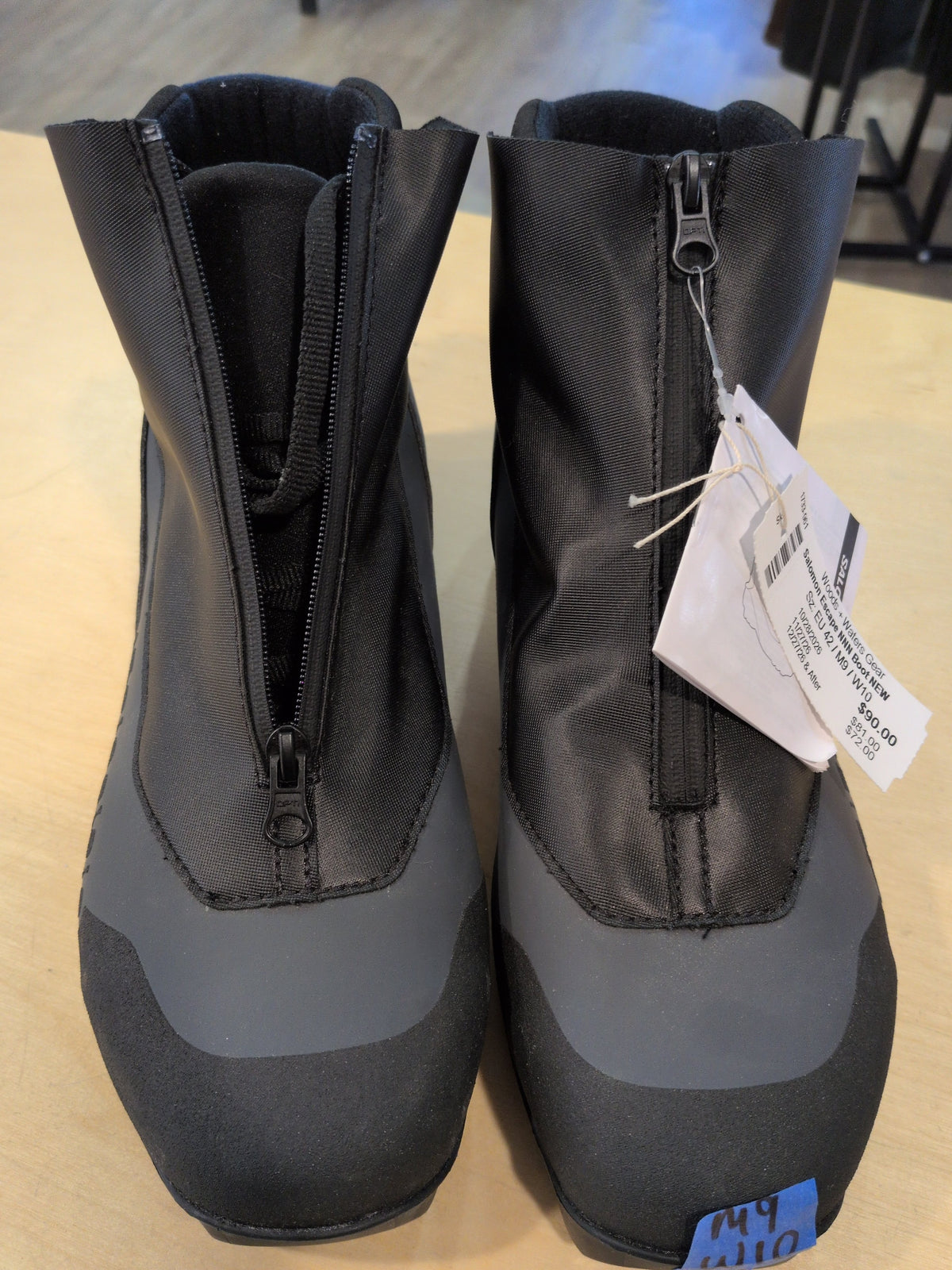 Salomon Escape NNN Boot NEW