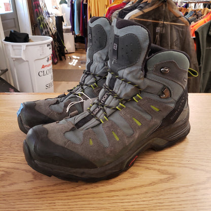 Salomon Quest Mid Hiker