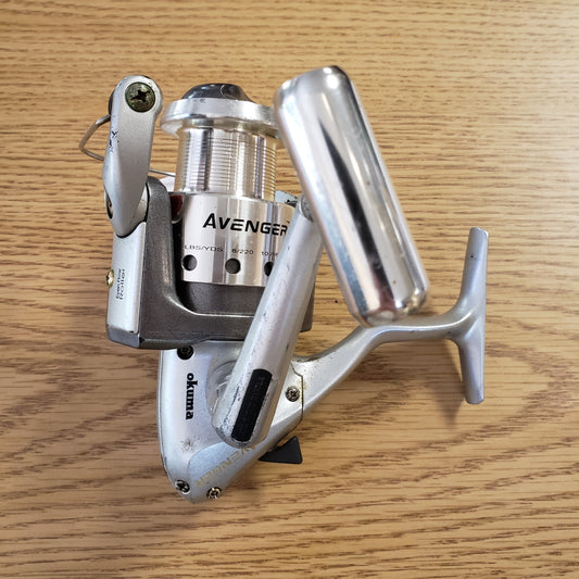 Okuma Avenger AV40 Reel