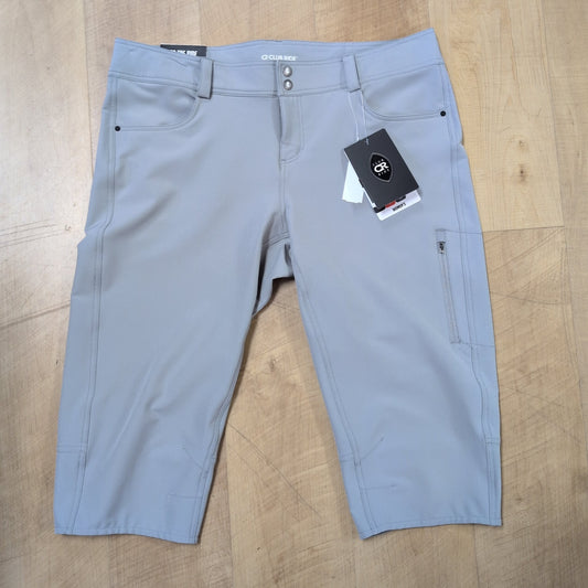 Club Ride Joanie Capri Ultimate NEW