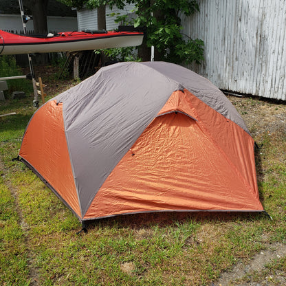 Alps Mountaineering Chaos 3-Person Tent*