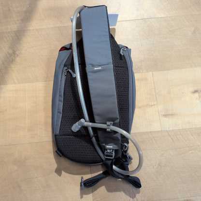 Nathan Limitless 6L Run Sling Bag