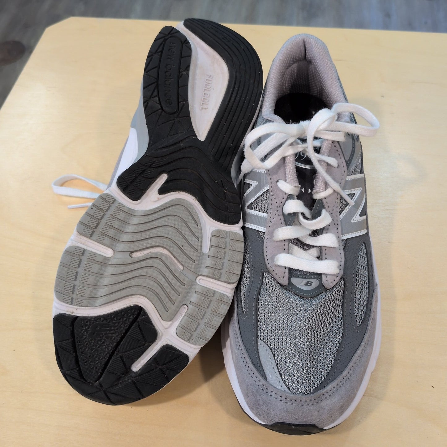New Balance 990 V6 Sneakers