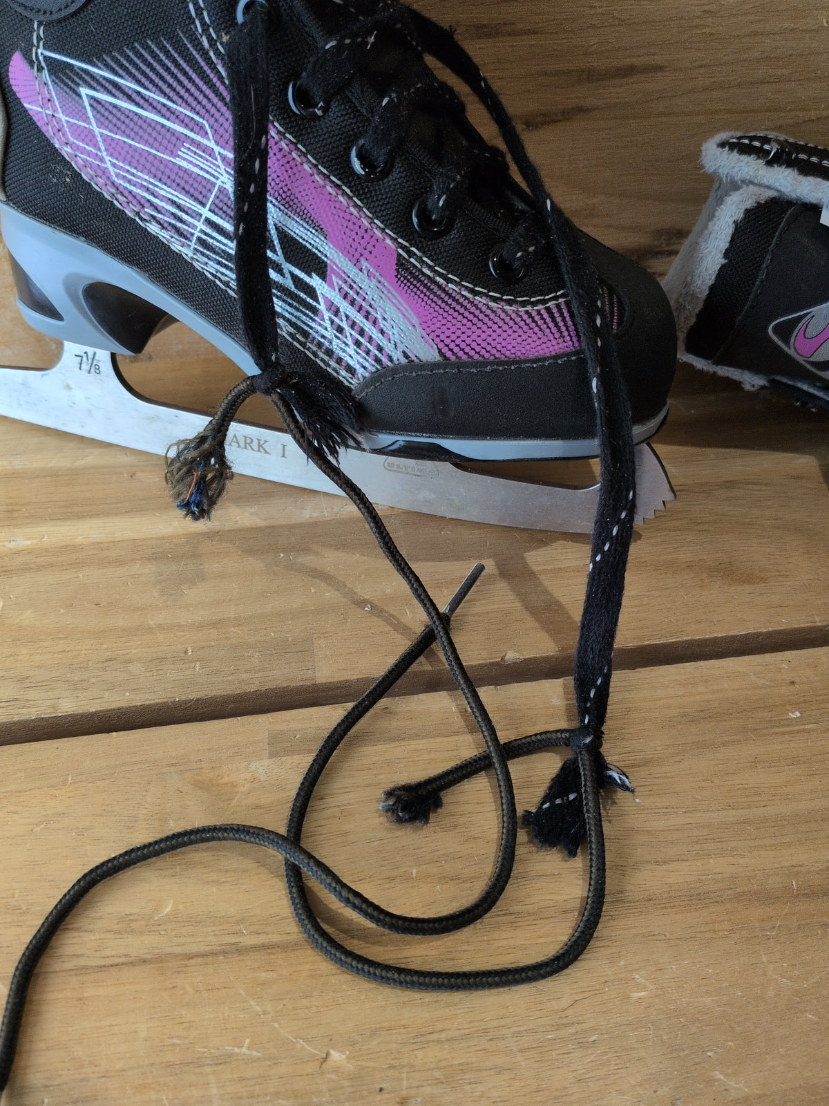 Jackson Ultima Softec Rave Ice Skates
