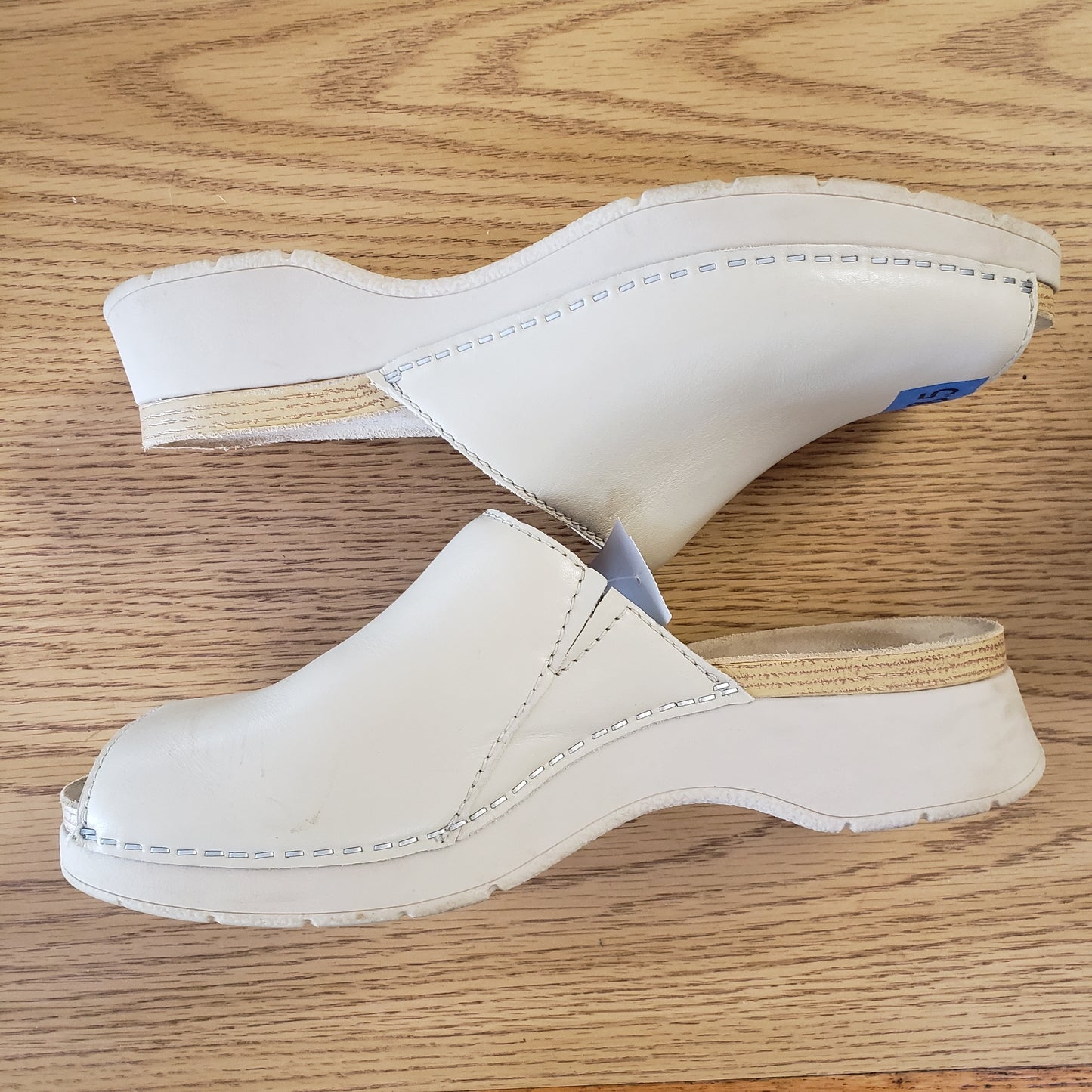 Dansko Ravyn Shoes