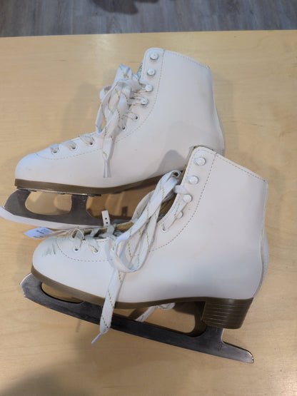 DBX Classic Figure Skate