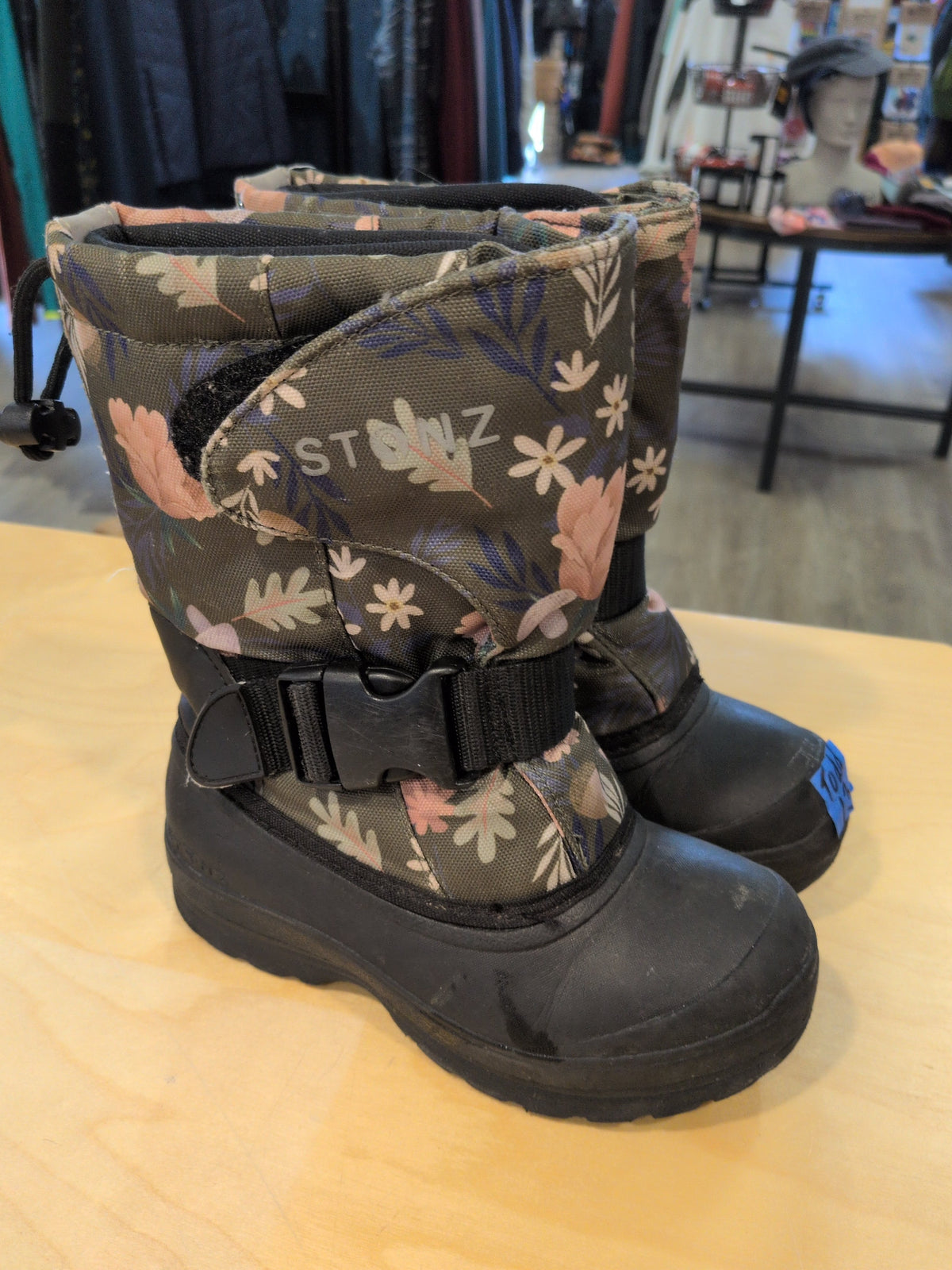 Stonz Trek Snow Boots
