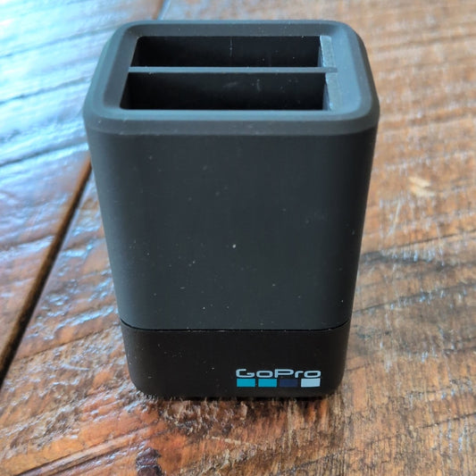 GoPro Dual Battery Charger + Battery NEW