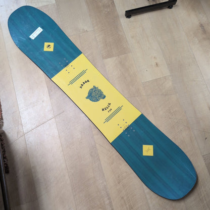 Arbor Helix 140 Snowboard (Board Only)
