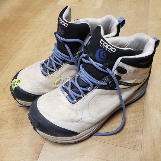 TOPO Athletic TrailVenture Hiker