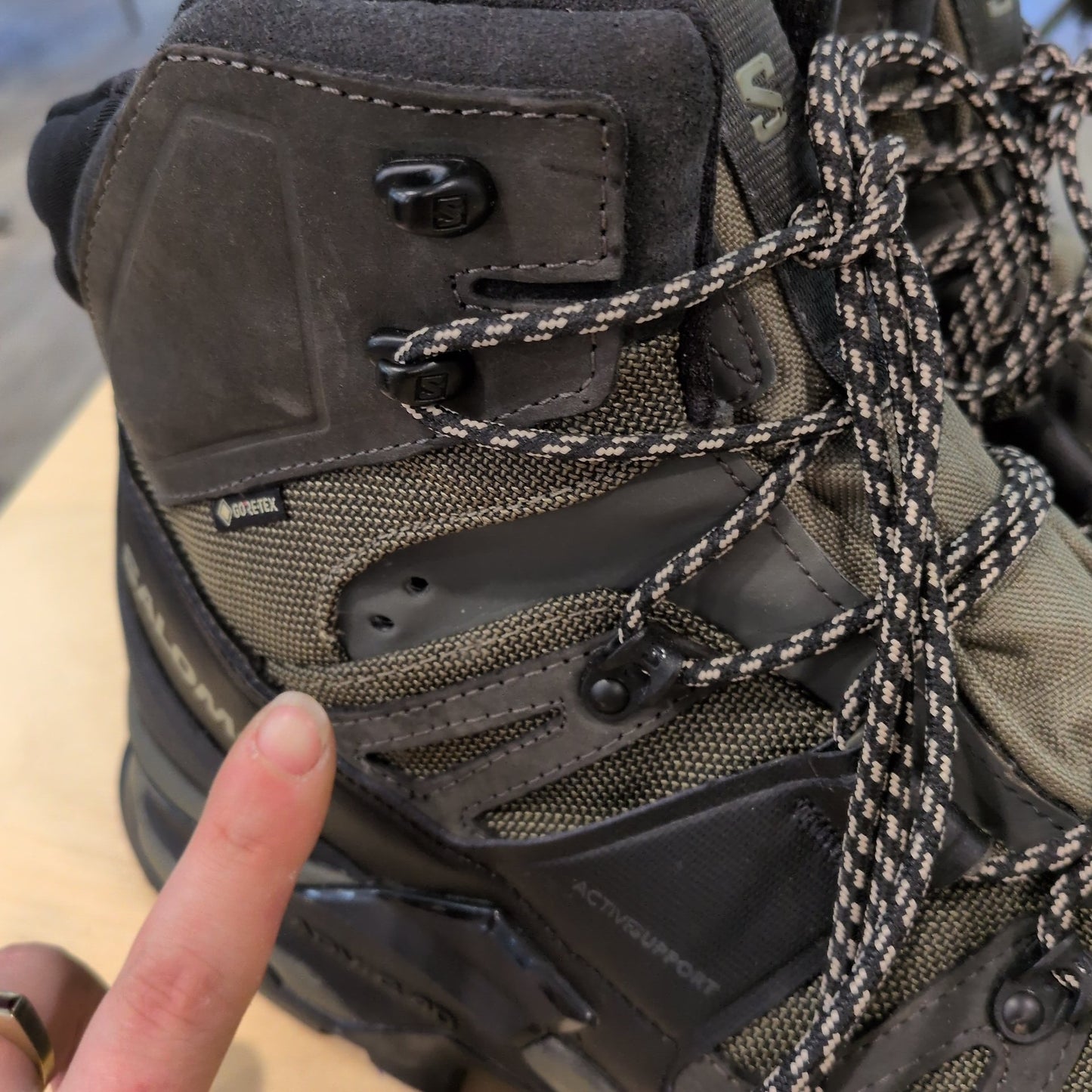 Salomon Quest 4 GTX Hikers*