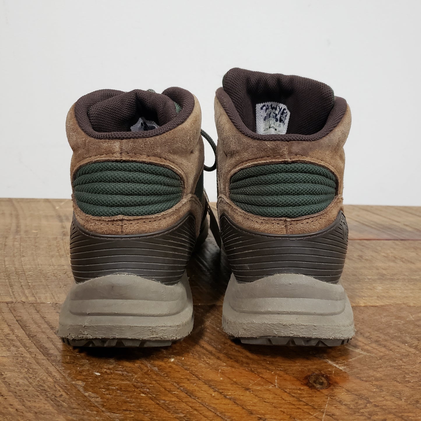 Merrell Ontario 85 Mid Hiking Boots