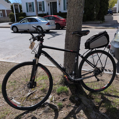 Trek 8.6 Dual Sport Bike w/Bag & Accessories