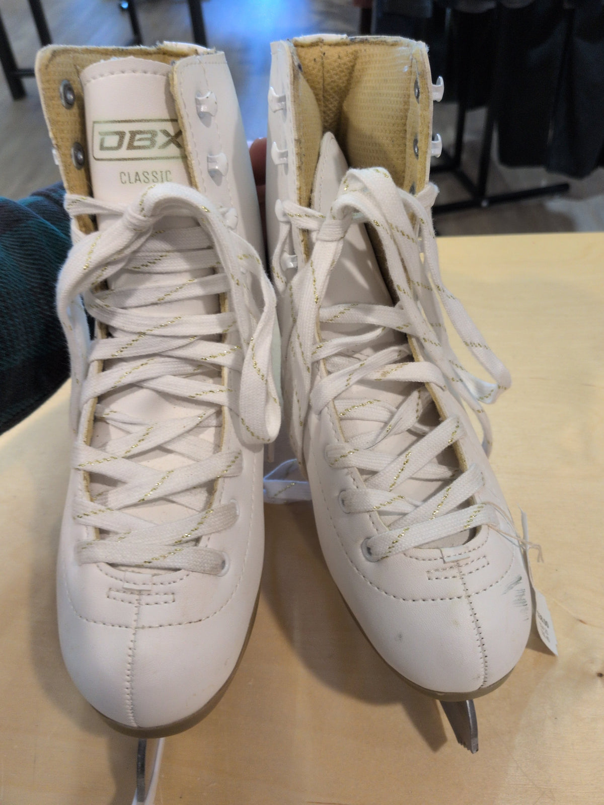 DBX Classic Figure Skate