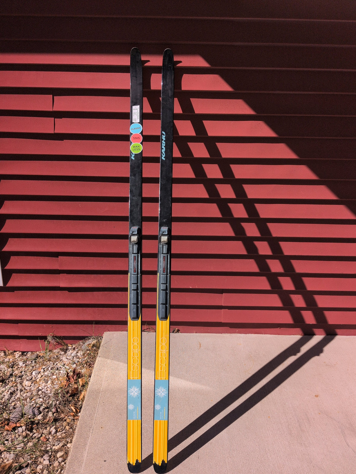 Karhu Escape SNS Waxless Ski
